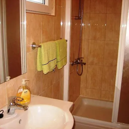 In - Sibenik Riviera 36450 * روغوزنيكا