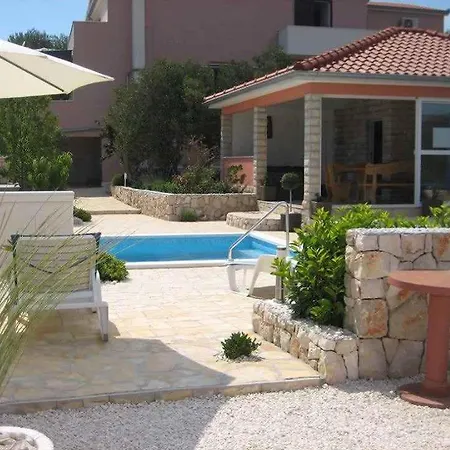 In - Sibenik Riviera 36450 Rogoznica (Sibenik-Knin)